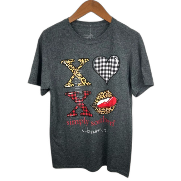 Simply Southern Be Mine XOXO Valentine's Day Grey T-Shirt NWT Size Small Casual - Picture 1 of 9